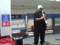 Chicago Subway jazz clarinet.